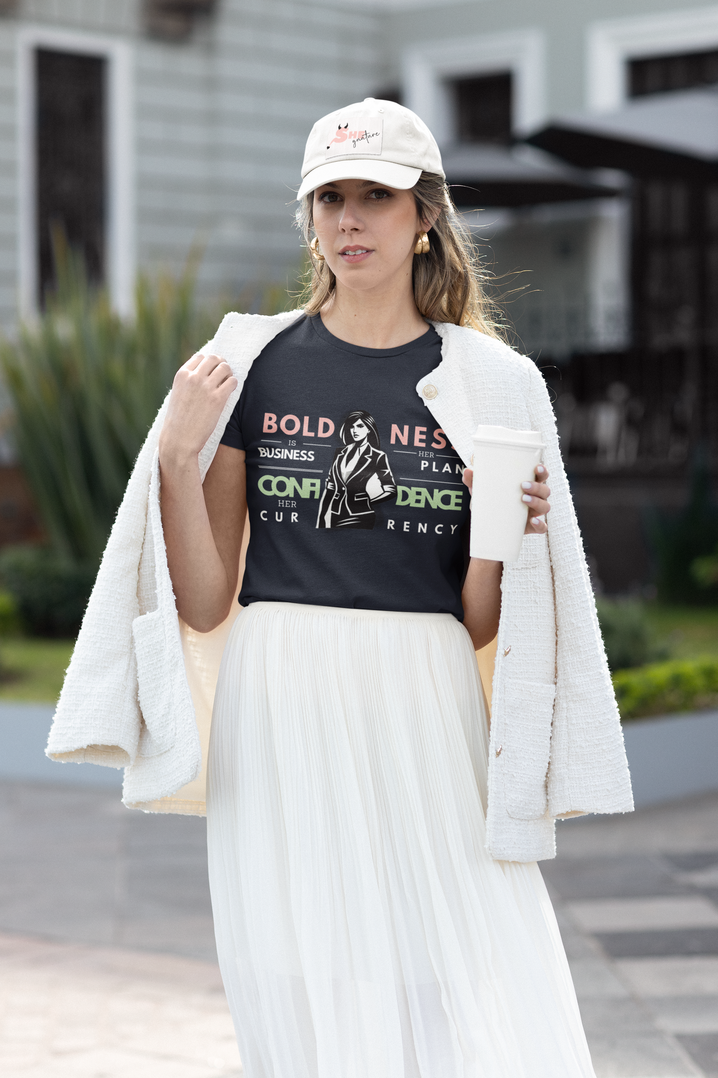 "Boldness is Her Business Plan" T-Shirt – Selbstbewusst, Stark und Nachhaltig im Business